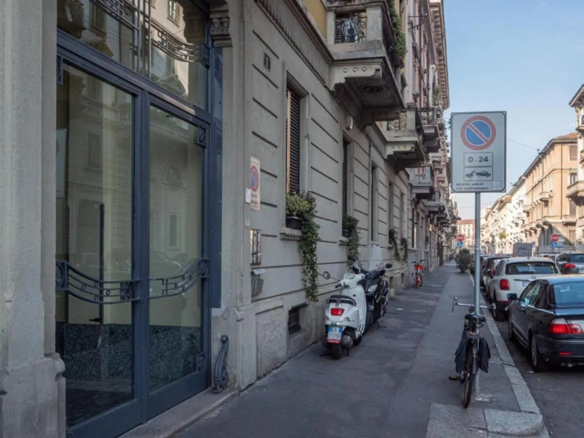Vfh Stylish Boutique Apartment-City Center Milano 0*,  Italia